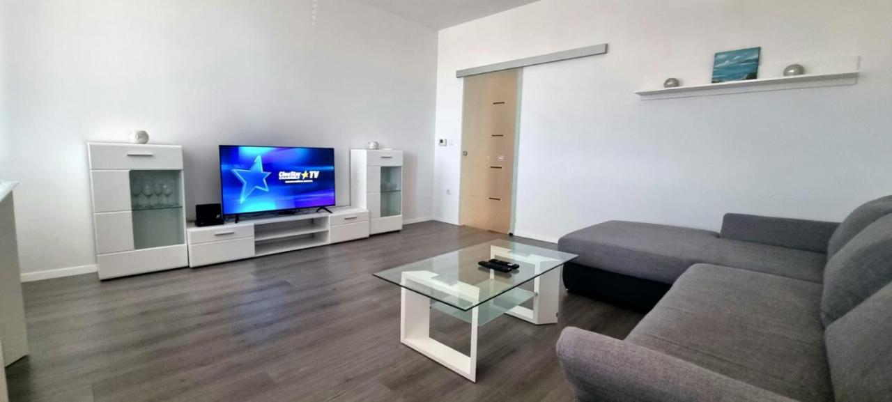 Apartment Lori - Beautiful View Rijeka Zewnętrze zdjęcie