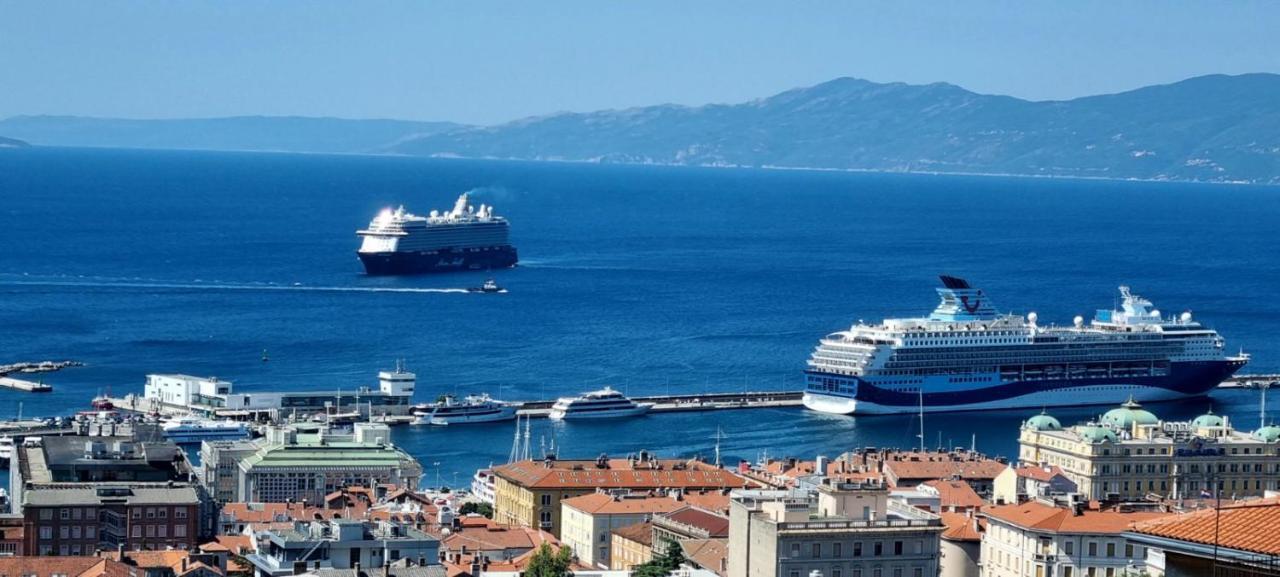 Apartment Lori - Beautiful View Rijeka Zewnętrze zdjęcie